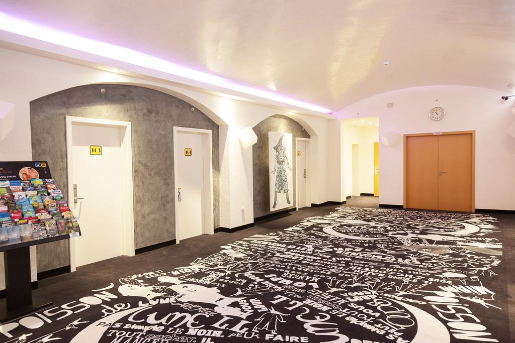 Hotel Tristar La Louvière Exteriör bild